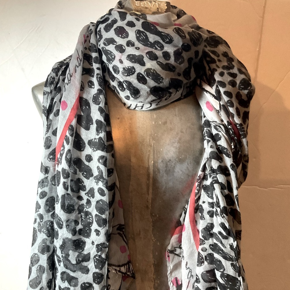 “MOSCHINO THEME” SCARF Shopping and Animal Print Large Size.